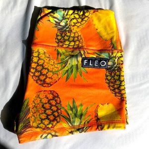 FLEO shorts